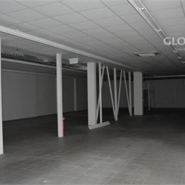 0bchodné priestory 537 m2 - v obchodnom centre na Furči