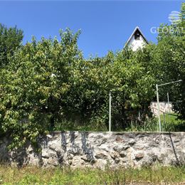 Murovaná chata pri Svinici