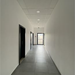 Na prenájom obchodné a kancelárske priestory v novostavbe - MČ Pereš.