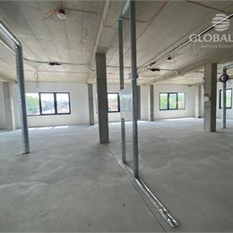 Na prenájom obchodné a kancelárske priestory v novostavbe - MČ Pereš.