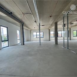 Na prenájom obchodné a kancelárske priestory v novostavbe - MČ Pereš.