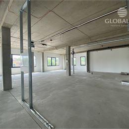 Na prenájom obchodné a kancelárske priestory v novostavbe - MČ Pereš.