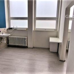 Rekonštruované priestory : 62 m2, vhodné na služby v OC na Terase