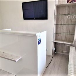 Rekonštruované priestory : 62 m2, vhodné na služby v OC na Terase