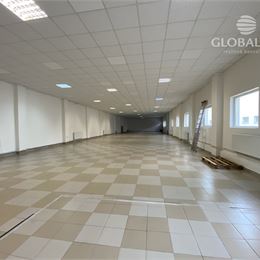 Priestory na veľkosklad s predajňou - 500m2 - v Barci