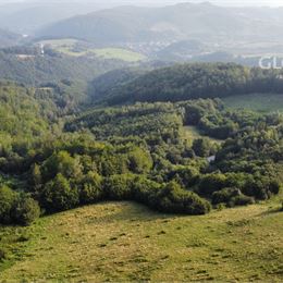 Rekreačný pozemok : 2,7 ha na Dobšinskom kopci