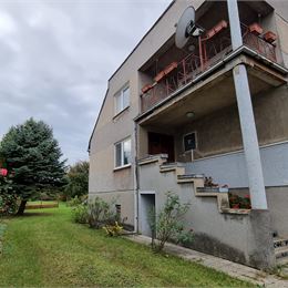 MICHALOVCE - SAMOSTATNE STOJACI 6i RD - PODPIVNIČENÝ - POZEMOK 1824M2