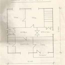 MICHALOVCE - SAMOSTATNE STOJACI 6i RD - PODPIVNIČENÝ - POZEMOK 1824M2