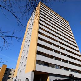 SEKURISOVA ul. - TEHLOVÝ SLNEČNÝ 2i BYT S LOGGIOU - 2x PARKOVANIE - NEPRIECHODNÉ IZBY