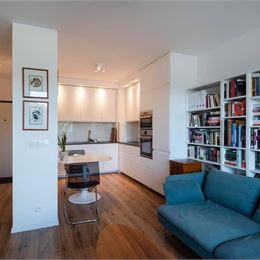 VILADOMY SLNEČNICE - MODERNÝ 2i BYT S BALKÓNOM - PARKOVACIE STÁTIE