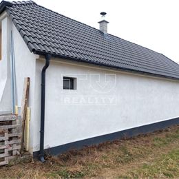 Na predaj 2 izbový zrekonštruovaný rodinný dom na pozemku 643 m2 Topoľčany