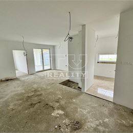 TUreality Vám ponúka na predaj novostavbu 4izbový priestranný dvojdom v obci Veľké Blahovo