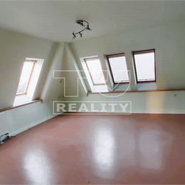 ADMINISTRATÍVNO-OBCHODNÁ BUDOVA,RUŽINOV,798m2