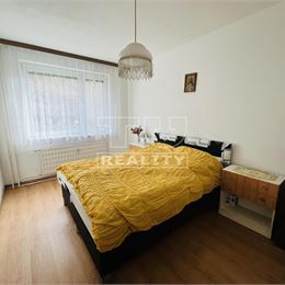 Na predaj 2 izbový byt v centre mesta Nová Baňa