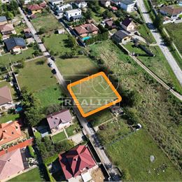 Pekný, slnečný pozemok na výstavbu RD v Nitre časť Šúdol s výmerou 600 m2