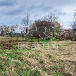  predaj stavebného POZEMKU v super časti mesta MODRA, 860 m2