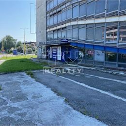 Na predaj podnikateľský priestor v centre mesta Žilina o výmere 74m2 s pozemkom o výmere 588m2(16 parkovacích