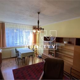 TUreality ponúka na predaj 3 izbový byt v obci Banská Belá, 83 m2