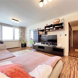 TUreality ponúka na predaj pekný 2i byt v širšom centre mesta Zvolen o výmere 65 m²