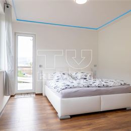 NOVOSTAVBA – moderný dvojpodlažný RODINNÝ DOM 4KK v obci Horný Vadičov