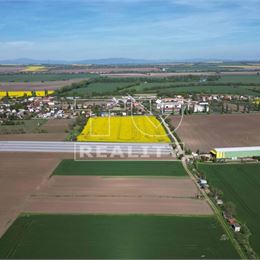 Na predaj investičný pozemok Ivanka pri Nitre, 4901 m2