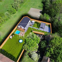 Stavebný pozemok NA PREDAJ v obci Podhorany 909 m2