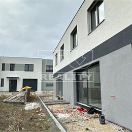 NOVOSTAVBA 4-IZBOVÉHO RODINNÉHO DOMU (141m2) S GARÁŽOU, KU KYSELKE, TRENČÍN