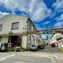 Výrobná/skladovacia hala v centre mesta Vrbové