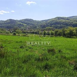 STAVEBNÝ POZEMOK PÚCHOV : VIESKA-BEZDEDOV 3024m²