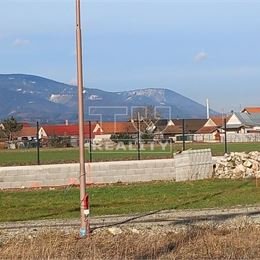 Pozemok pre rodinný dom - Žabokreky