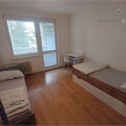 Na prenájom 3 izbový byt Nitra - Chrenová