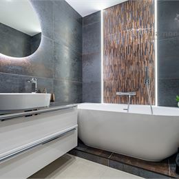 NA PREDAJ LUXUSNÝ A NADŠTANDARDNÝ 3 IZBOVÝ BYT S LODŽIOU