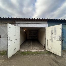 NA PREDAJ GARÁŽ I 16m2 I ELEKTRIKA I ŽELEZNÍKY