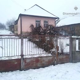 NA PREDAJ GAZDOVSKÝ 2 IZBOVÝ RODINNÝ DOM - IPEĽSKÉ ÚĽANY