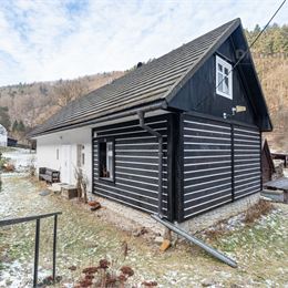 PREDANÉ/NA PREDAJ KRÁSNA CHALUPA NA CELOROČNÉ BÝVANIE V OBCI OPÁTKA