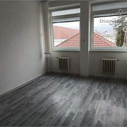 Na prenájom priestranná kancelária Nitra - Chrenová
