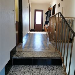 Na predaj veľký rodinný dvojdom, 22 árový pozemok, obec Olšovany, Košice okolie (15 km od Košíc).