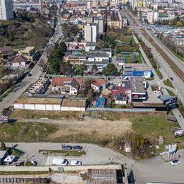 NA PREDAJ INVESTIČNÝ POZEMOK