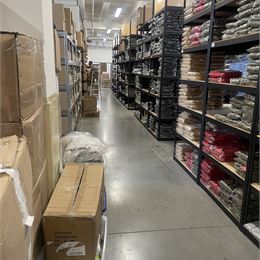 Obchodný priestor 600m2 na prenájom na Barčianskej ulici