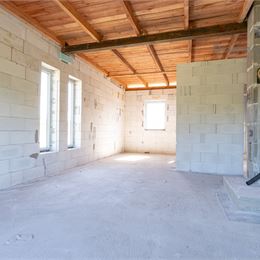 NA PREDAJ 4 IZBOVÝ RODINNÝ DOM V OBCI BELŽA | HOLODOM | POZEMOK 384m2