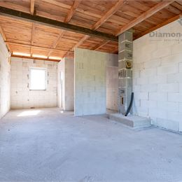 NA PREDAJ 4 IZBOVÝ RODINNÝ DOM V OBCI BELŽA | HOLODOM | POZEMOK 384m2