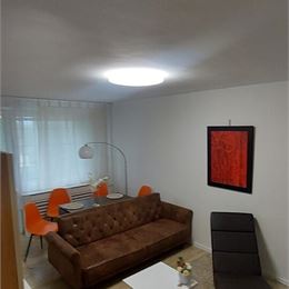 Na prenájom pekný 2 izbový byt s 2 balkónmi, Prednádražie, Trnava.