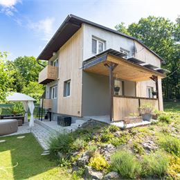 NA PREDAJ CELOROČNÁ CHATA V KRÁSNOM PROSTREDÍ | MALÁ IDA | ĎALŠÍ 591m2 POZEMOK V CENE