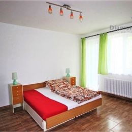 Na prenájom 3 izbový byt v rodinnom dome v obci Kolíňany s krásnou prírodou
