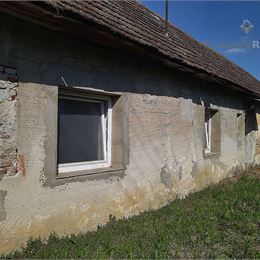 Na predaj starší rodinný dom s veľkou záhradou, Jablonica