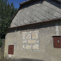 Na predaj starší rodinný dom s veľkou záhradou, Jablonica