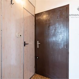 NA PREDAJ GARSÓNKA V PÔVODNOM STAVE S KRÁSNYM VÝHĹADOM | FÁBRYHO ULICA