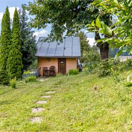 NA PREDAJ MUROVANÁ CHATA SO ZÁHRADOU | 385m² | SVINICA