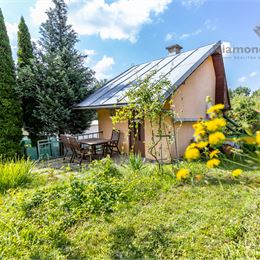 NA PREDAJ MUROVANÁ CHATA SO ZÁHRADOU | 385m² | SVINICA