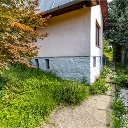 NA PREDAJ MUROVANÁ CHATA SO ZÁHRADOU | 385m² | SVINICA